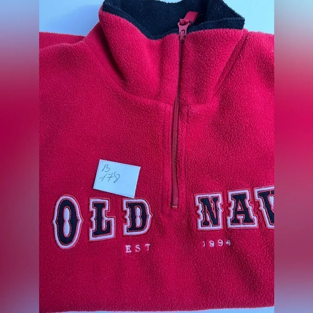 Old Navy Fleece Red Sweatshirt 1/3 Zit Kids size S